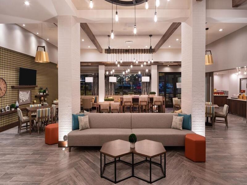 Hampton Inn Riverside Downtown Eksteriør bilde