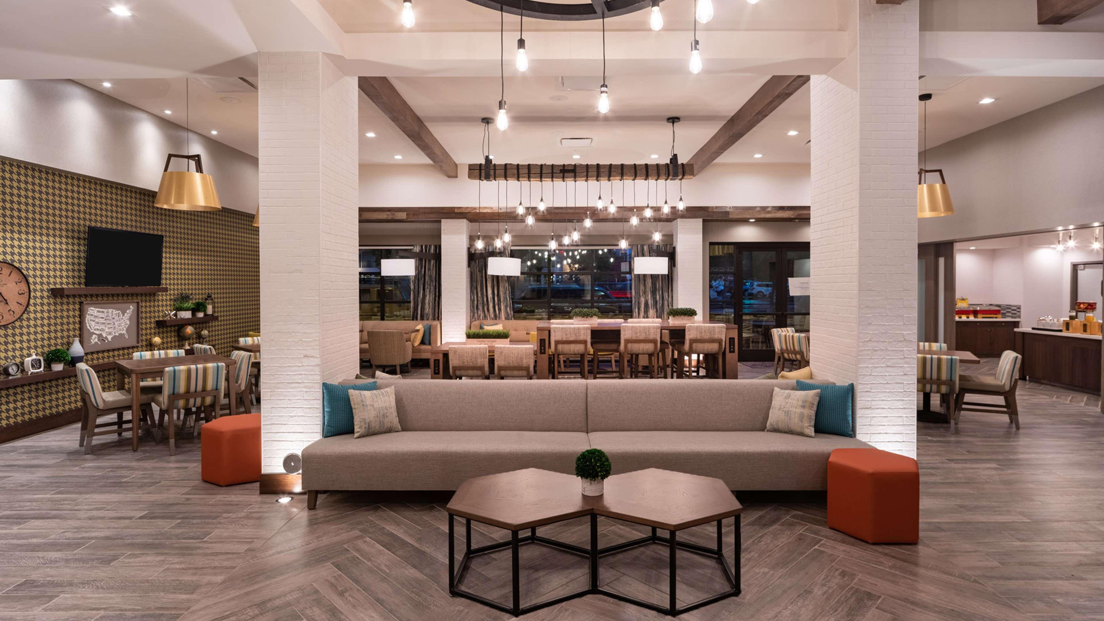 Hampton Inn Riverside Downtown Eksteriør bilde